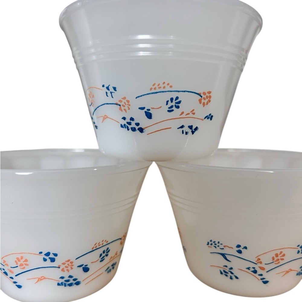 Vintage Termocrisa milk glass ramekins/custard cups, 4, florals, MCM Kitchen - Picture 3 of 8